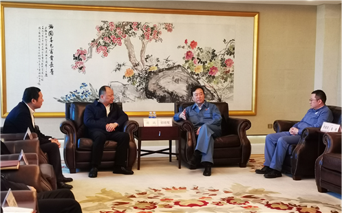 周鴻拜訪上海石化黨委書記、董事長(zhǎng)郭曉軍